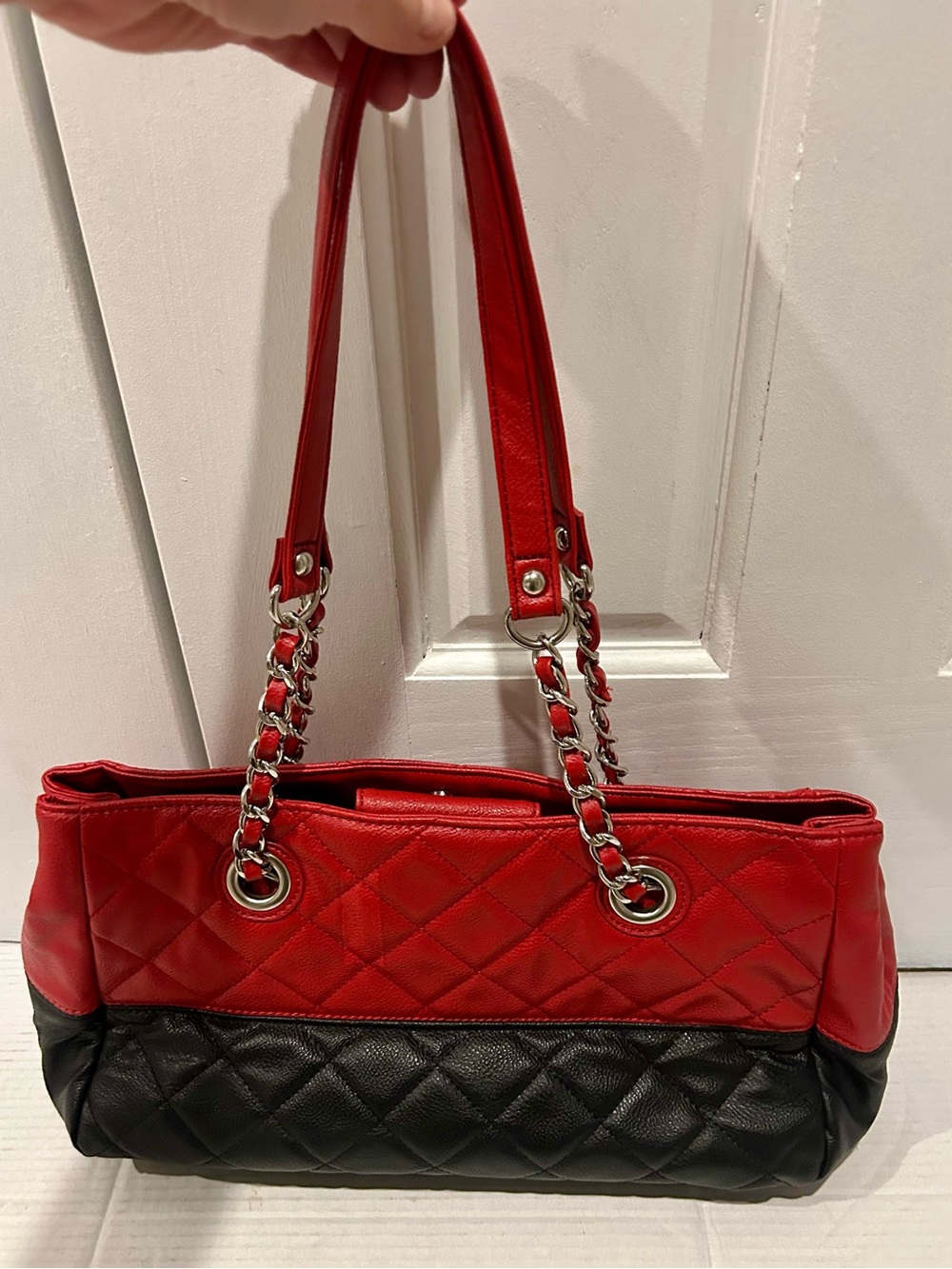 Nine West Red and Black Quilted Shoulder Tote with Chain Straps - Picture 3 of 4